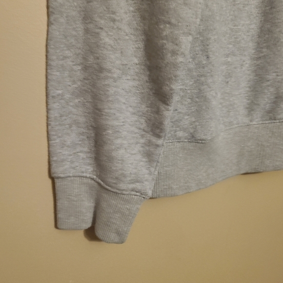 Fila | Women's Gray Vintage Crewneck Sweatshirt (Size XL) - Picture 7 of 10